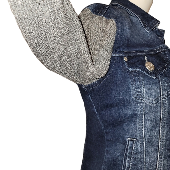 Jean jacket - Picture 11 of 15